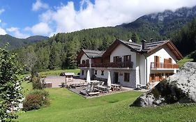 Albergo Chalet Abete Rosso